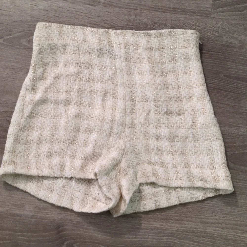 Zara Checkered Shorts Side Zipper Size XS - Picture 2 of 11